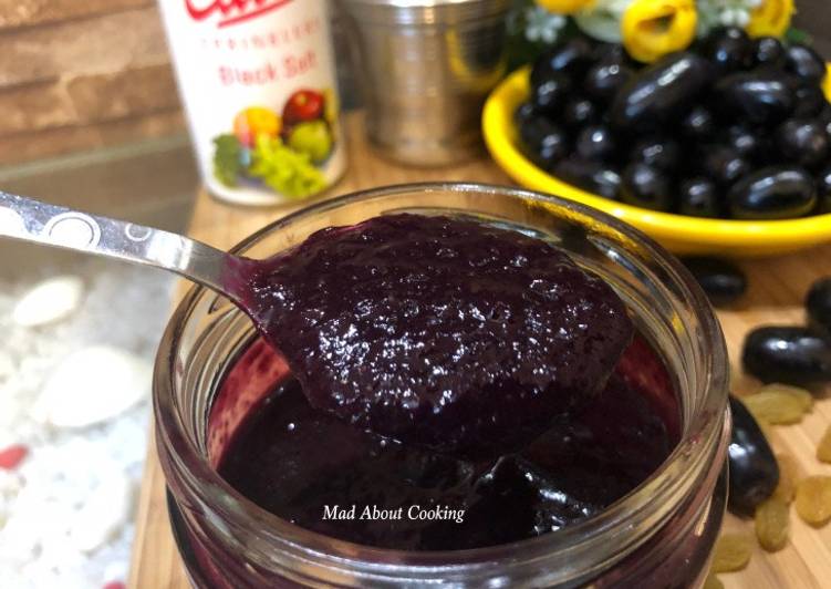 Recipe of Favorite Angoor Kishmish Chutney (Black Grapes Raisins Dip) – Fruit Dip