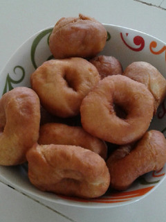 A picture of African doughnut.