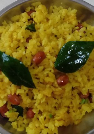 गुजराती पोहा (Gujarati poha recipe in Hindi) रेसिपी मुख्य फोटो