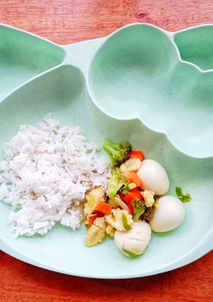 Foto resep Day. 331 Tumis Telur Puyuh Sayuran Saos Tiram (16 month+)