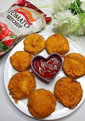 A picture of Bengan ka pakoray.