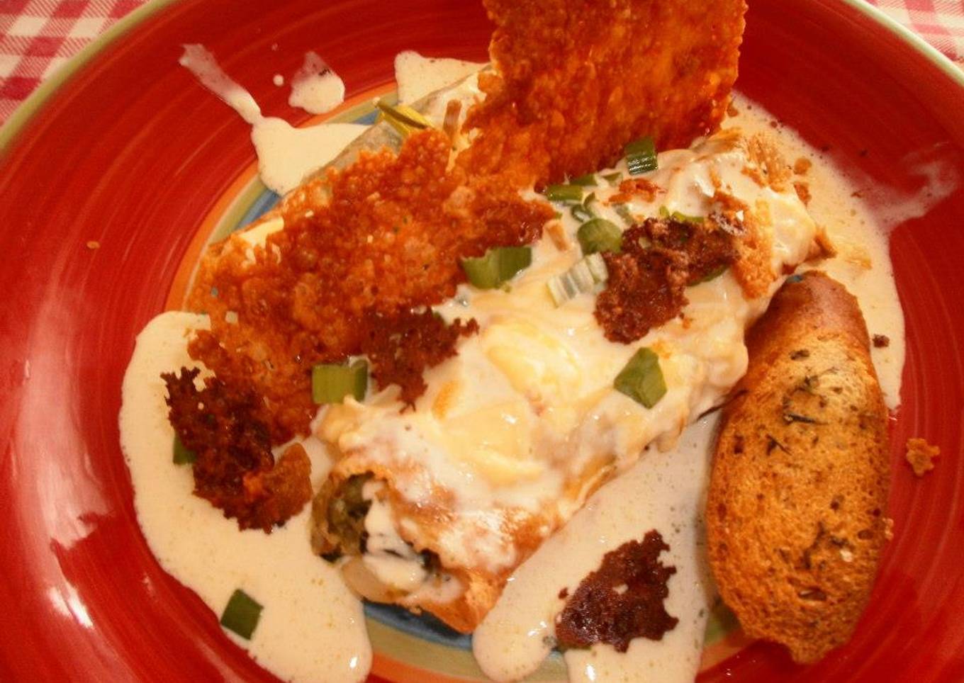 Canelones de verdura y pollo gratinados