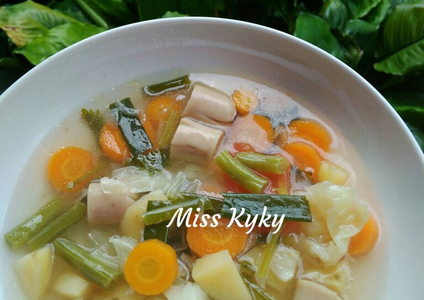 Sayur Sop Bening Sosis