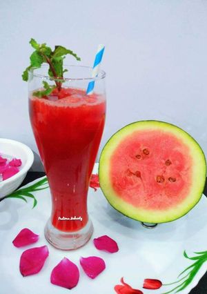 A picture of Watermelon Mint Mocktail.
