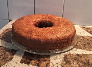 Una foto de Budín de invierno con manzana y zanahoria, pasas de uva también canela🍎🥕