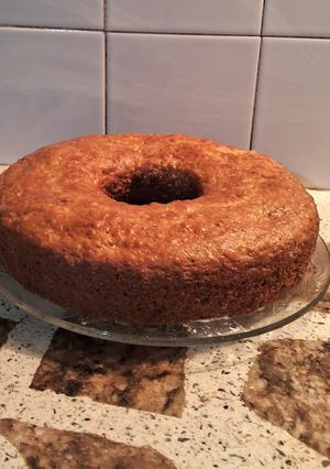 Una foto de Budín de invierno con manzana y zanahoria, pasas de uva también canela🍎🥕