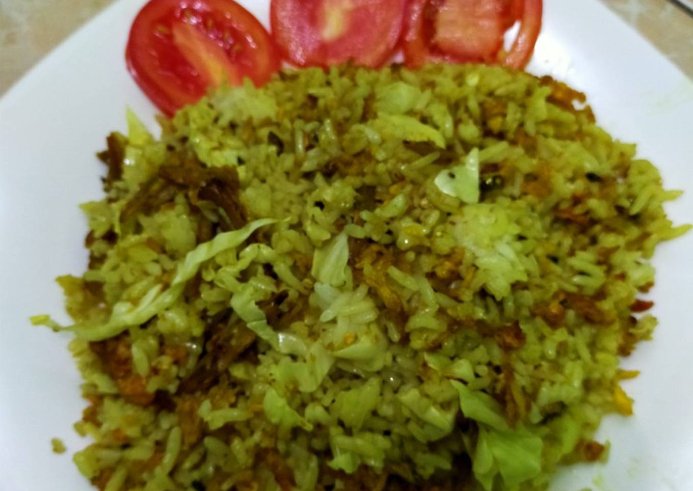 Nasi goreng teri kuning