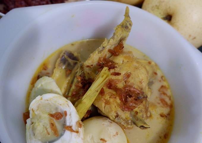 26. Kare Ayam Bumbu Instan