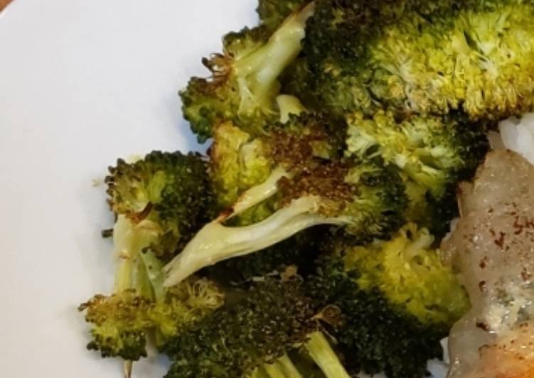 Steps to Prepare Homemade Garlic & Lemon roasted broccoli