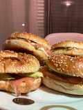 Bagel avocat saumon et fromage frais