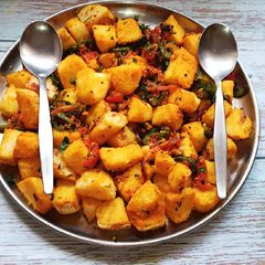 A picture of Leftover Idli Masala.