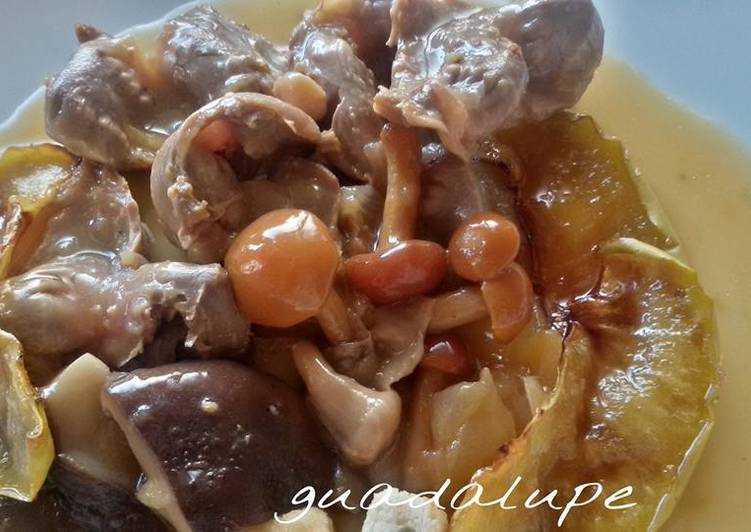 Mollejas de pollo con setas en salsa de manzana en gme, gmf y tradicional