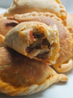 Una foto de Empanadas Argentinas Cortadas a Cuchillo Para Papá