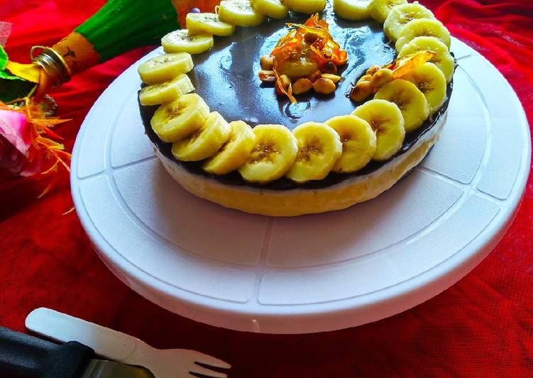 Caramelized Banana and Peanut Cheesecake