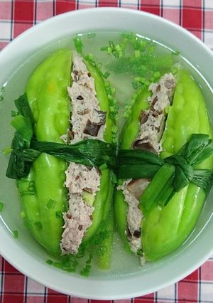 Hình của món Canh khổ qua dồn thịt.