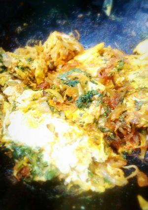 A picture of Hyderabadi khageena (Egg-onion side dish).