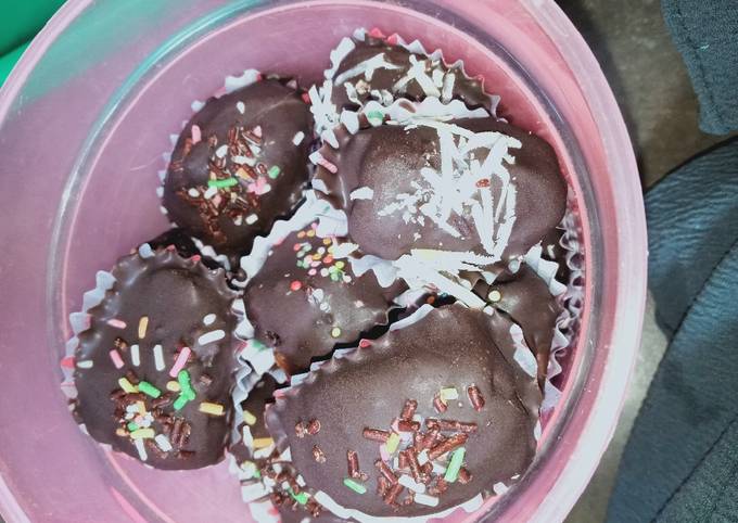 Bagaimana Menyiapkan 44. Kurma cokelat isi glaze Anti Gagal