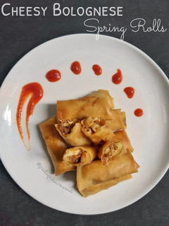 Foto resep Cheesy Bolognese Spring Rolls