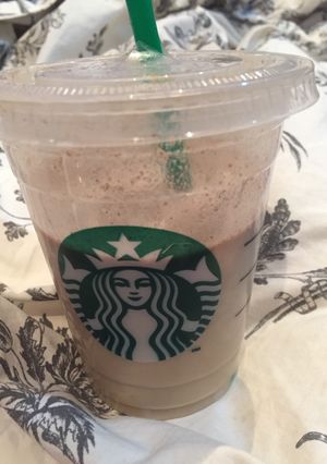 صورة لوصفة ايس وايت موكا ستاربكس بالبيت 💖