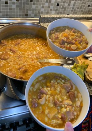 Una foto de Locro argentino (como el de tu ex., de todo menos corazón)