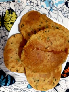 मसाला पूरी (masala poori recipe in Hindi) रेसिपी मुख्य फोटो