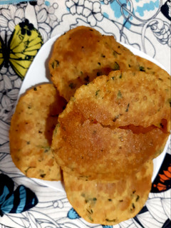 मसाला पूरी (masala poori recipe in Hindi) रेसिपी मुख्य फोटो