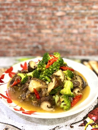 Cara Gampang Membuat Resep Brokoli Cah Daging Sapi yang  Bikin Ketagihan Anti Ribet, Menggugah Selera