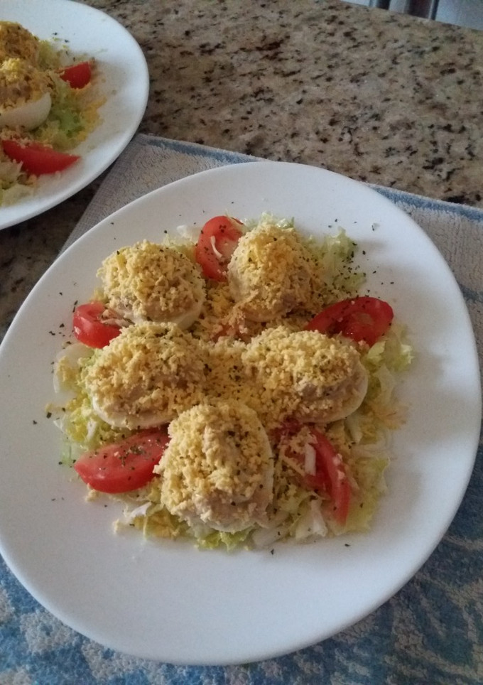 Una foto de Huevos rellenos