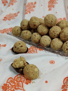 A picture of Pinni Ladoo.