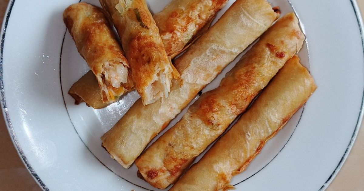 Lumpia isi udang ayam