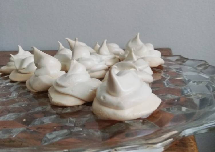 Recipe of Quick Meringue Cookies