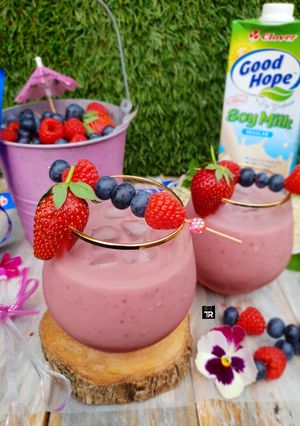 A picture of Berrylicious mixed berry Smoothie.