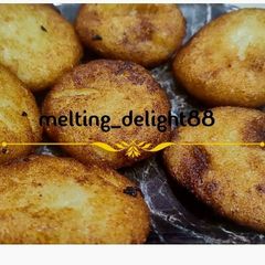 A picture of Suji kakara Pitha.