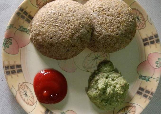 Steps to Make Thomas Keller Ragi Oats Suji Idli