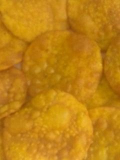 મસાલા પૂરી (Masala Puri Recipe In Gujarati) રેસીપી મુખ્ય ફોટો