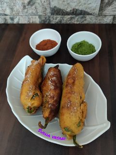 રાજસ્થાની મિર્ચી વડા (Rajasthani Mirchi Vada Recipe In Gujarati) રેસીપી મુખ્ય ફોટો