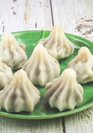 A picture of Modak.