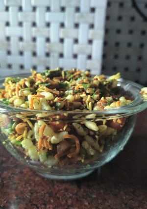 A picture of Ragi spourts bhel.