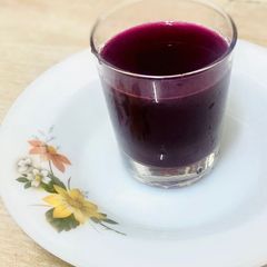 A picture of Amla beetroot juice.