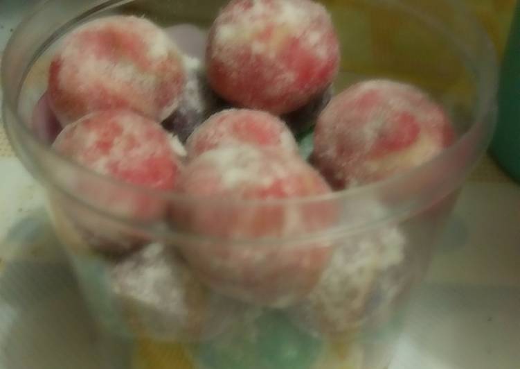 Bola-bola susu colorful