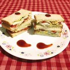 Egg Vegetable Sandwich A picture of Egg Vegetable Sandwich.