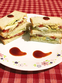 A picture of Egg Vegetable Sandwich.