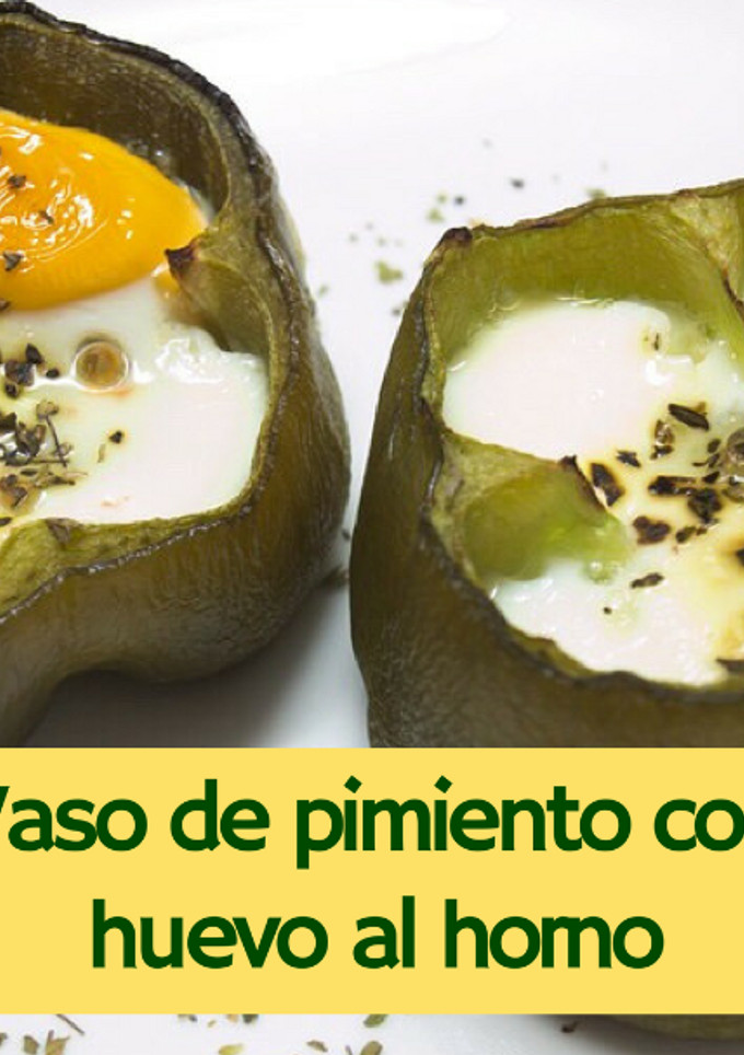 Una foto de Vaso de pimiento con huevo al horno