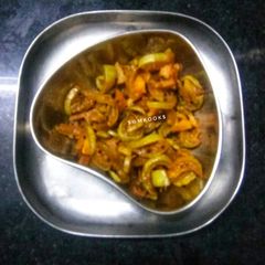 A picture of Snake Gourd veggie.