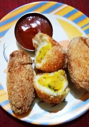 A picture of Bread roll.