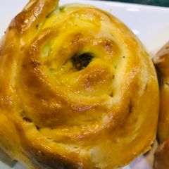 A picture of Stuffed Rose Bun.