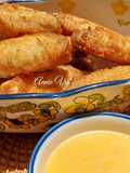 Gà chiên giòn chấm sốt phomai