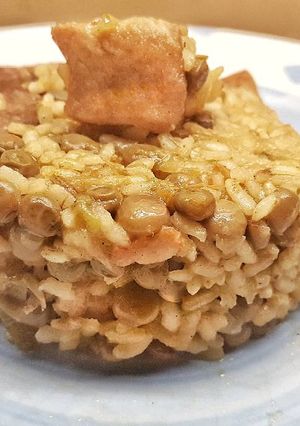 Una foto de Arroz con Gandules Puertoriqueño al estilo Cavero