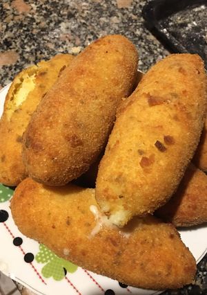 Una foto de Salchipapas