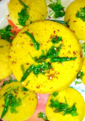 A picture of Besan dhokla.